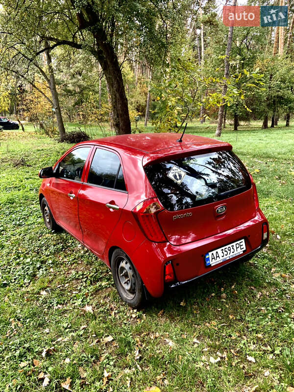 Хэтчбек Kia Picanto 2016 в Киеве