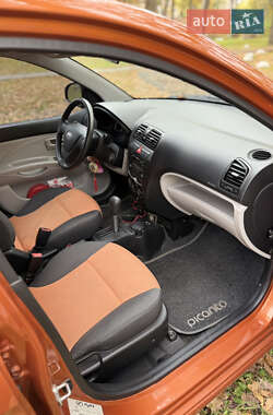 Хэтчбек Kia Picanto 2008 в 