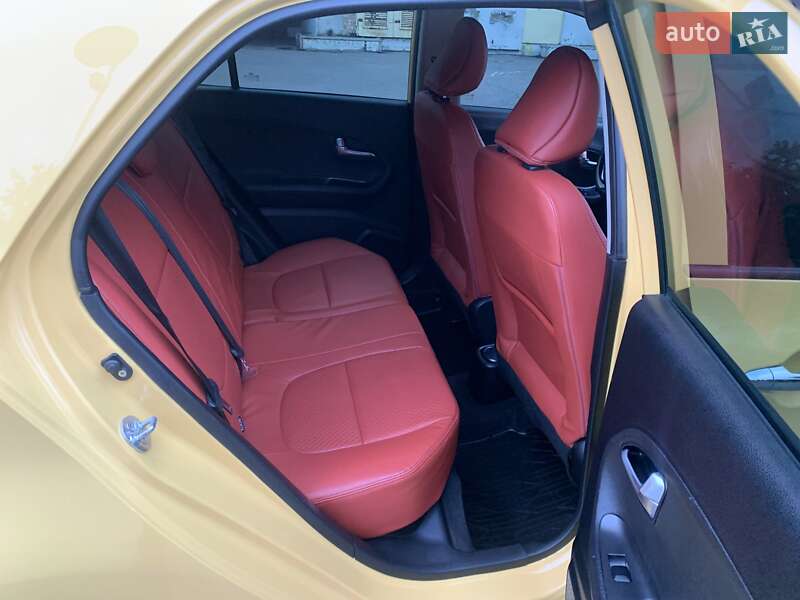 Хэтчбек Kia Picanto 2013 в Киеве фото 70 Хэтчбек Kia Picanto 2013 в Киеве