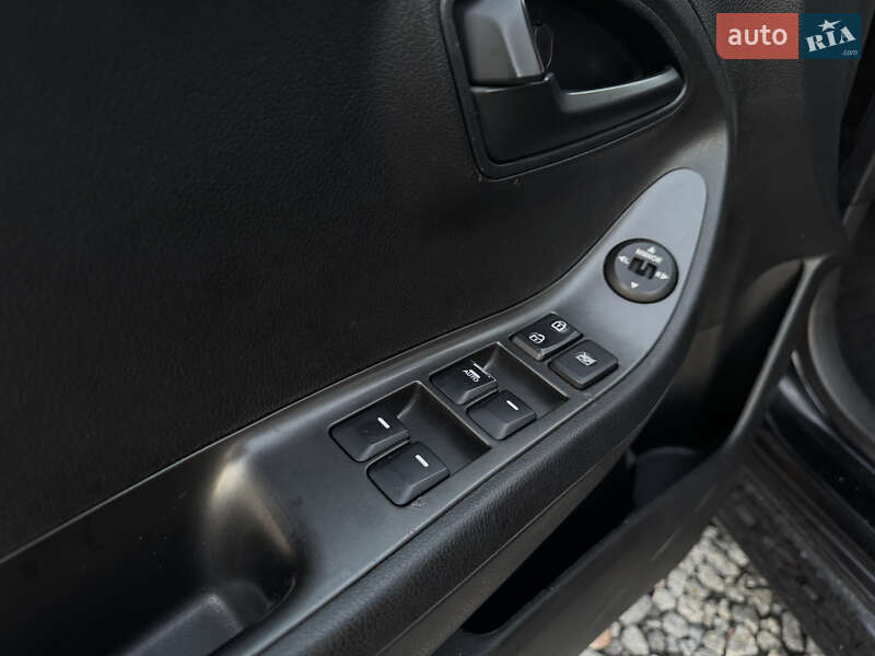 Хетчбек Kia Picanto 2013 в Бердичеві