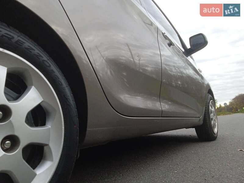 Хетчбек Kia Picanto 2011 в Красилові