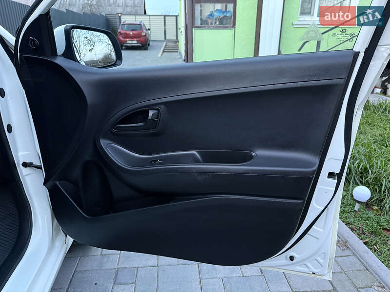 Хэтчбек Kia Picanto 2013 в Житомире фото 36 Хэтчбек Kia Picanto 2013 в Житомире
