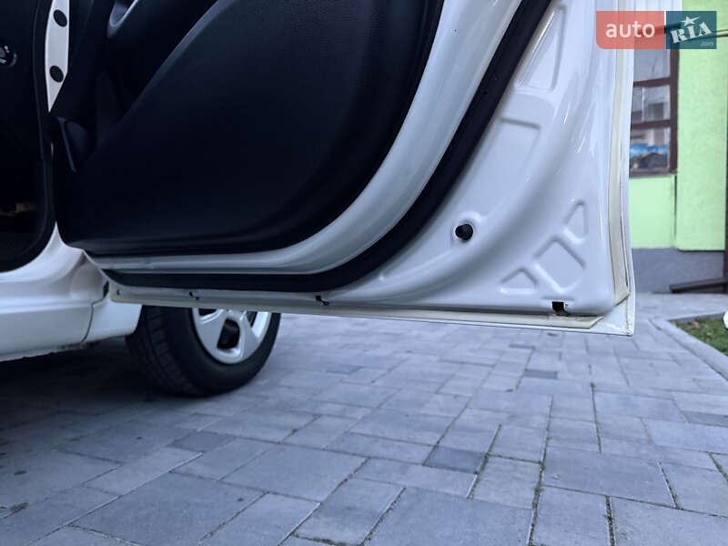 Хэтчбек Kia Picanto 2013 в Житомире фото 65 Хэтчбек Kia Picanto 2013 в Житомире