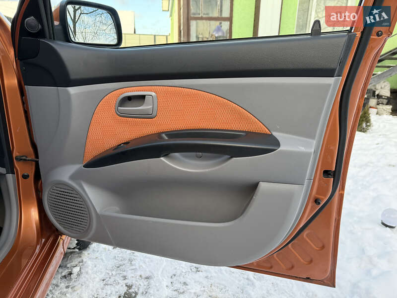 Хетчбек Kia Picanto 2004 в Житомирі фото 36 Хетчбек Kia Picanto 2004 в Житомирі