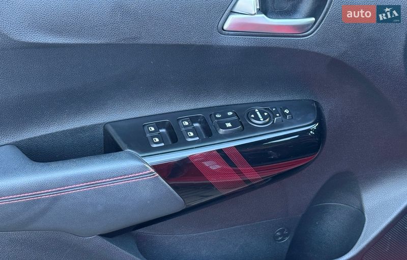 Хэтчбек Kia Picanto 2020 в Киеве