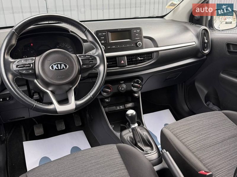 Хэтчбек Kia Picanto 2018 в Черновцах