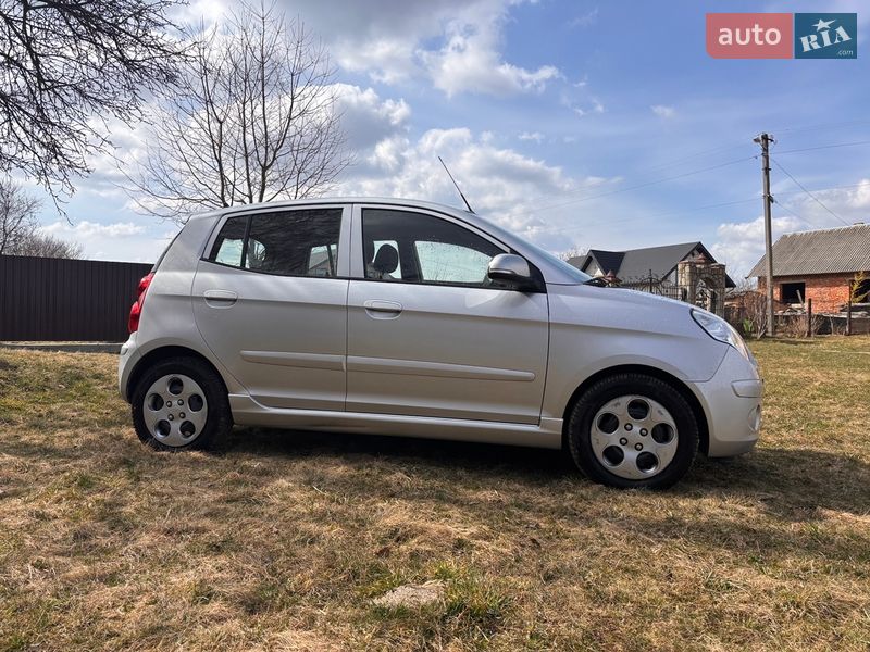 Хэтчбек Kia Picanto 2008 в Надворной