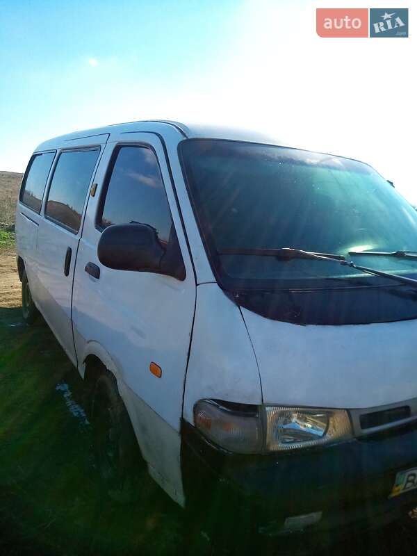 Kia Pregio 2004