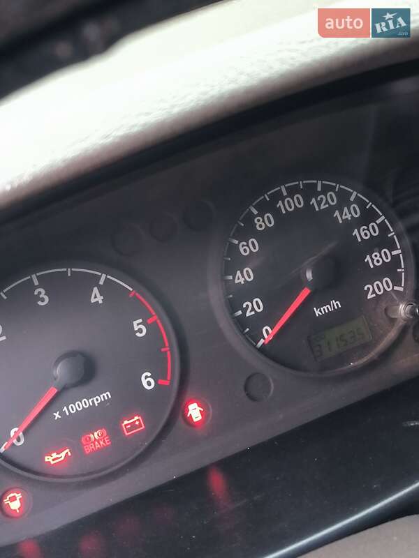 Мінівен Kia Pregio 2005 в Запоріжжі
