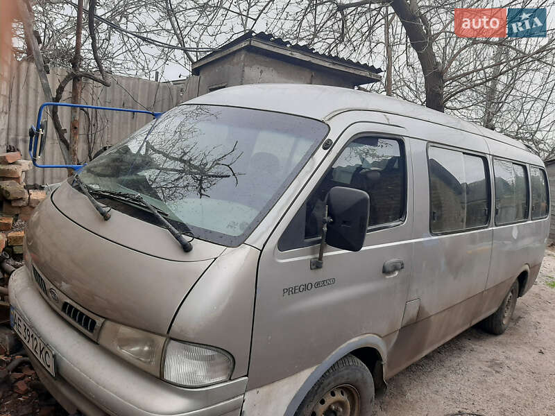 Kia Pregio 2000