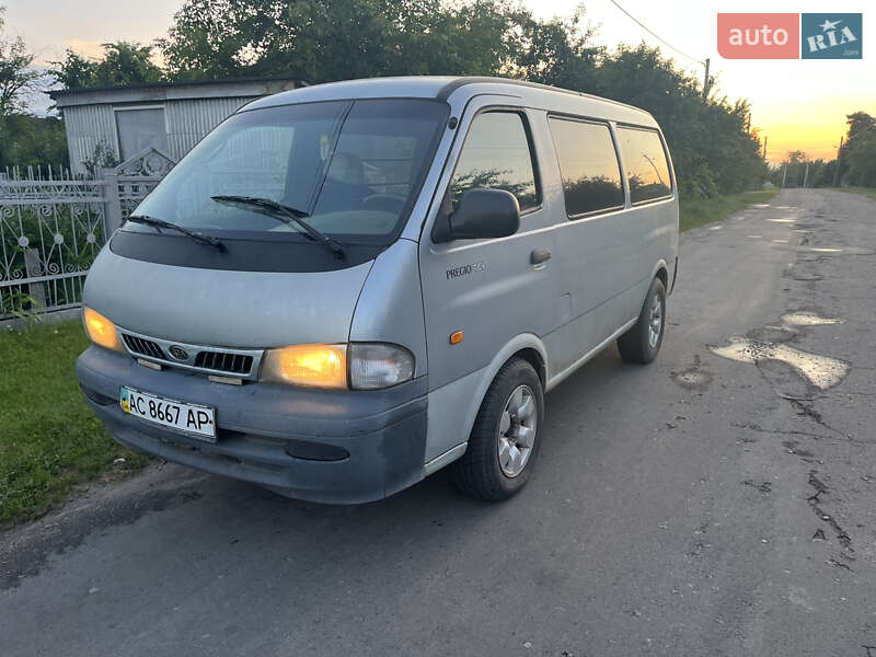 Kia Pregio 2004