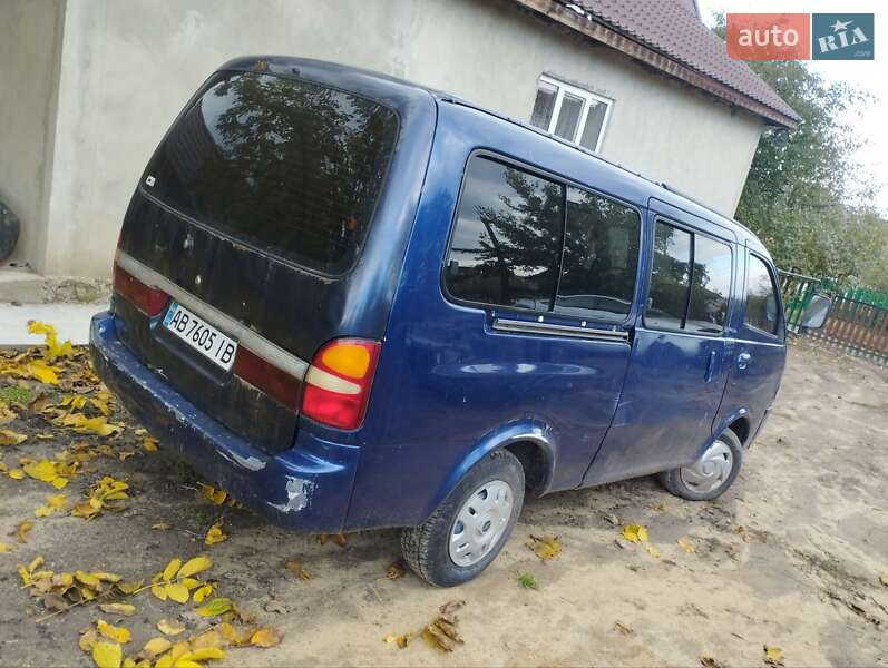 Мінівен Kia Pregio 1998 в Бершаді фото 5 Мінівен Kia Pregio 1998 в Бершаді