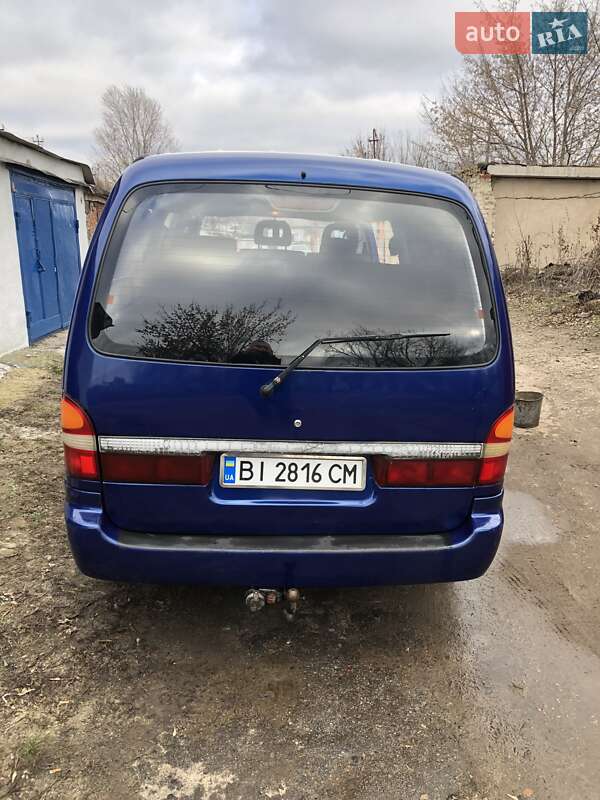 Минивэн Kia Pregio 1998 в Краснограде