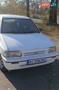 Седан Kia Pride 2000 в Черкасах