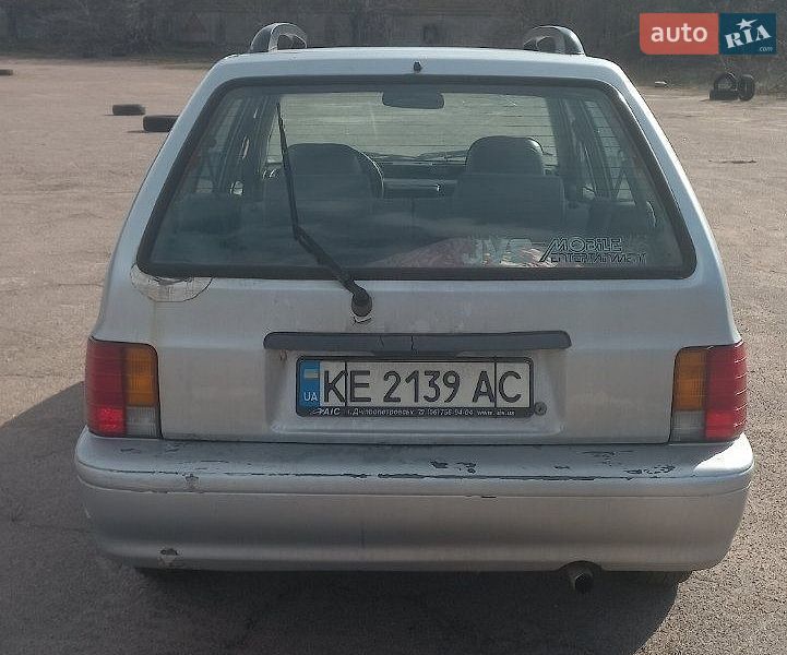 Універсал Kia Pride 2000 в Кам'янському
