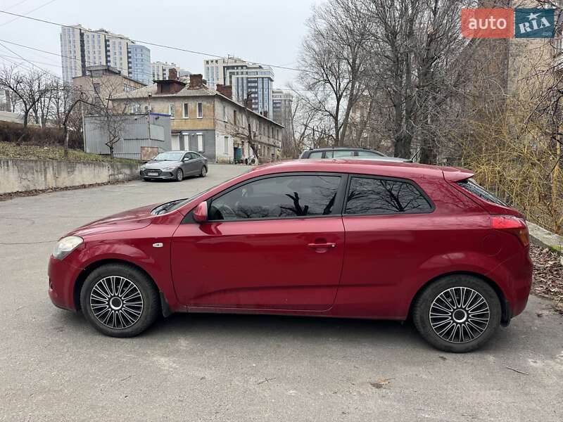 Хэтчбек Kia ProCeed 2008 в Днепре