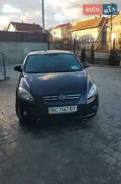 Хэтчбек Kia ProCeed 2008 в 