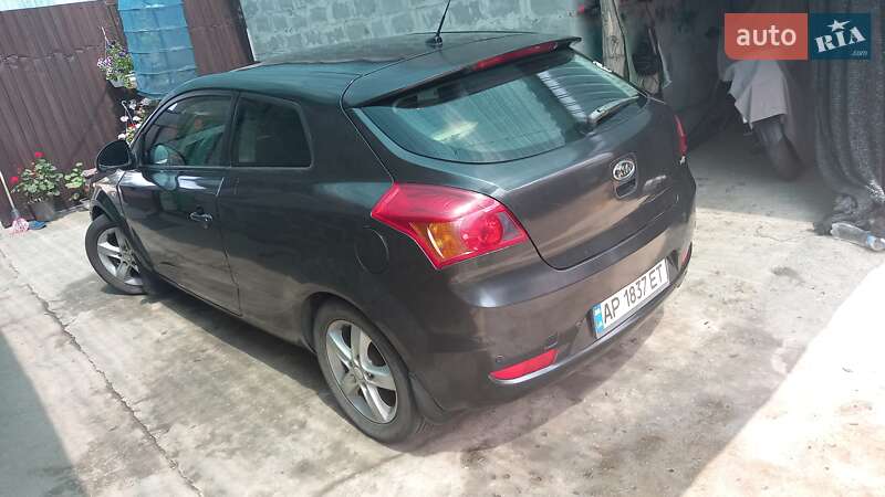 Хэтчбек Kia ProCeed 2008 в Вольнянске