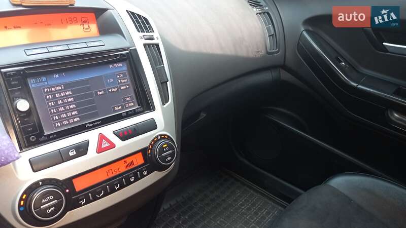 Хэтчбек Kia ProCeed 2008 в Вольнянске