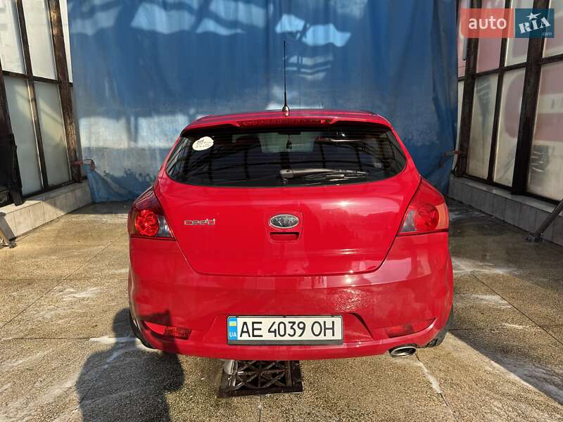 Хэтчбек Kia ProCeed 2008 в Днепре