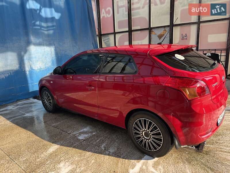 Хэтчбек Kia ProCeed 2008 в Днепре