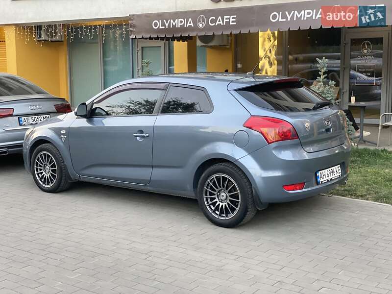 Хетчбек Kia ProCeed 2008 в Дніпрі