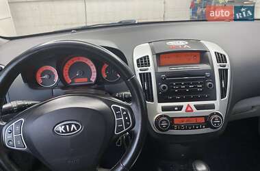 Хэтчбек Kia ProCeed 2008 в 