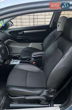 Хэтчбек Kia ProCeed 2008 в 