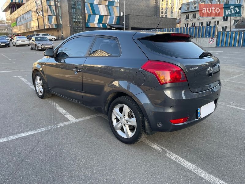 Хетчбек Kia ProCeed 2008 в Києві фото 6 Хетчбек Kia ProCeed 2008 в Києві