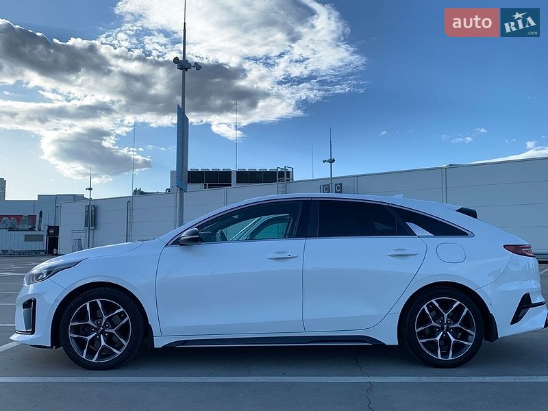 Универсал Kia ProCeed 2019 в Киеве