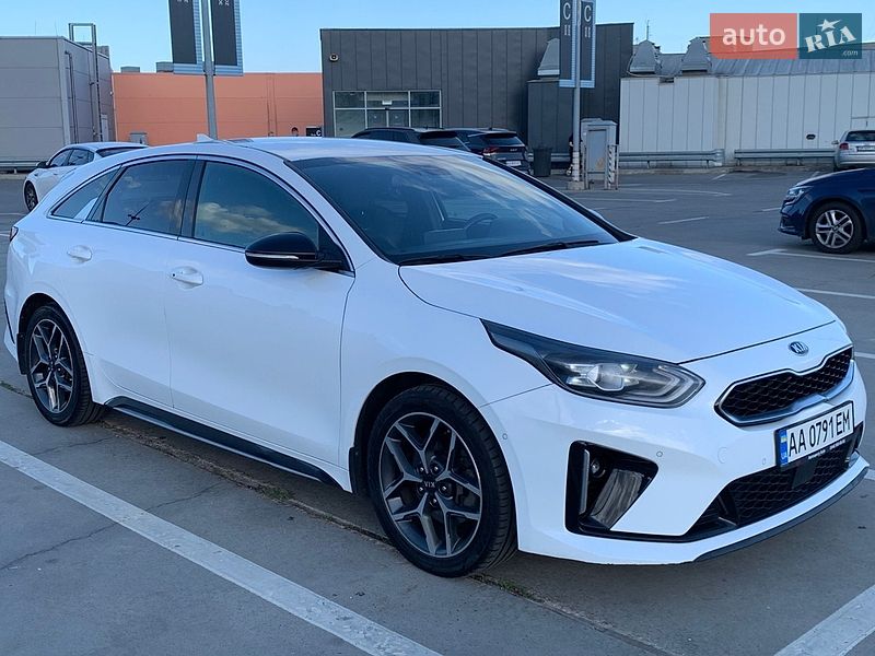 Универсал Kia ProCeed 2019 в Киеве