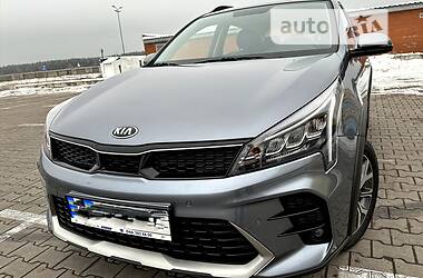 Позашляховик / Кросовер Kia Rio X-Line 2021 в 