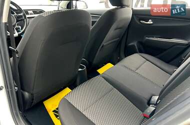 Внедорожник / Кроссовер Kia Rio X-Line 2018 в 