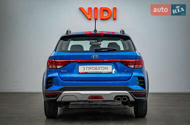 Хэтчбек Kia Rio X-Line 2021 в 