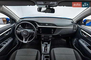 Хэтчбек Kia Rio X-Line 2021 в 