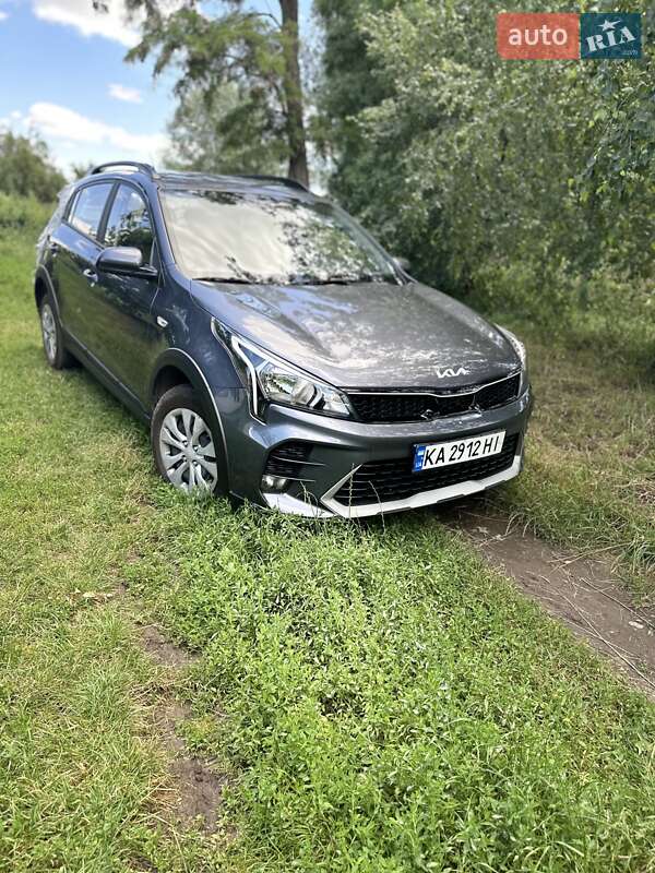Внедорожник / Кроссовер Kia Rio X-Line 2022 в Полтаве