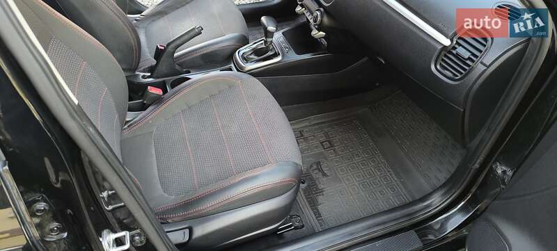 Внедорожник / Кроссовер Kia Rio X-Line 2018 в Ужгороде фото 19 Внедорожник / Кроссовер Kia Rio X-Line 2018 в Ужгороде