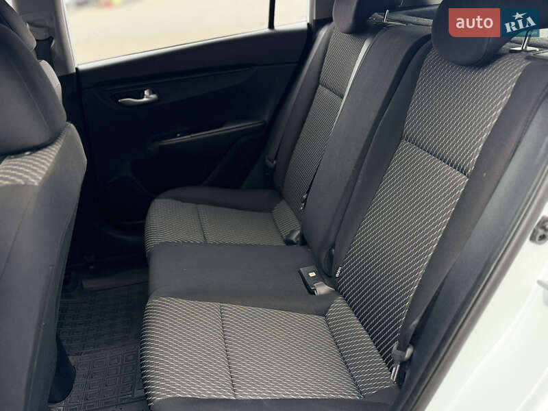 Внедорожник / Кроссовер Kia Rio X-Line 2019 в Полтаве