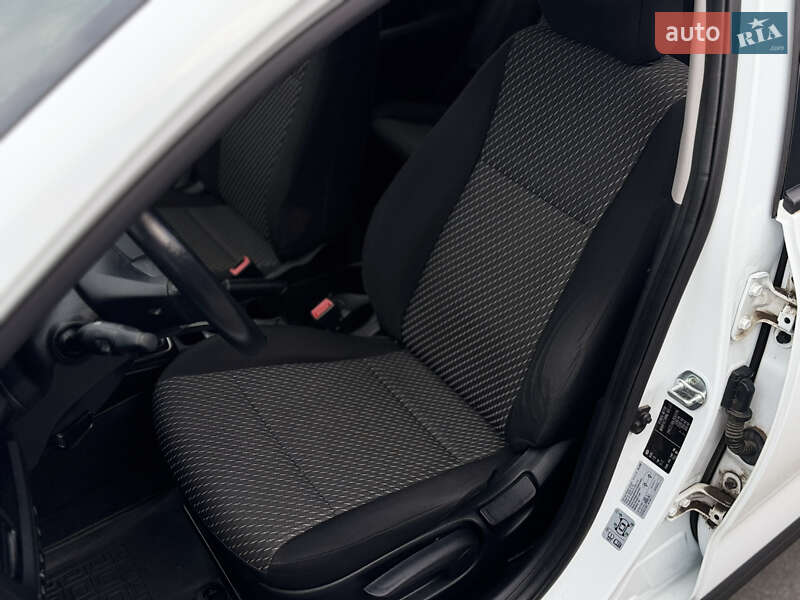Внедорожник / Кроссовер Kia Rio X-Line 2019 в Полтаве