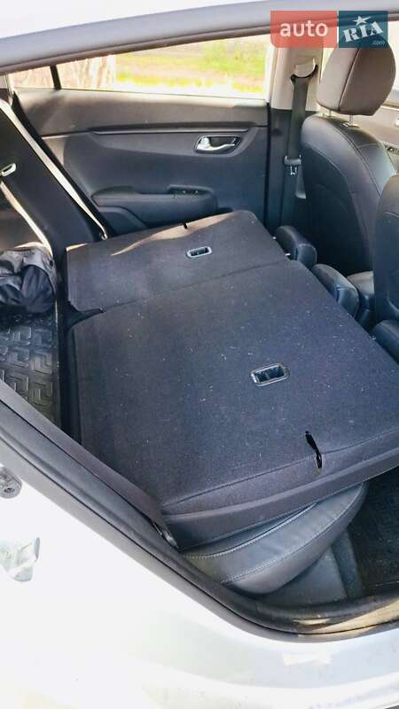 Внедорожник / Кроссовер Kia Rio X-Line 2019 в Кременчуге фото 16 Внедорожник / Кроссовер Kia Rio X-Line 2019 в Кременчуге