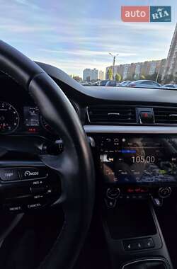 Позашляховик / Кросовер Kia Rio X-Line 2018 в 