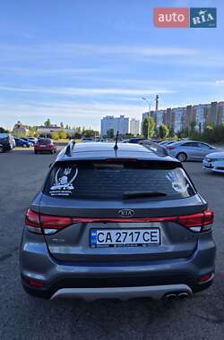 Позашляховик / Кросовер Kia Rio X-Line 2018 в 