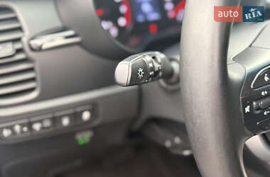Внедорожник / Кроссовер Kia Rio X-Line 2018 в 