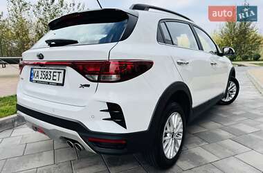 Внедорожник / Кроссовер Kia Rio X-Line 2021 в 