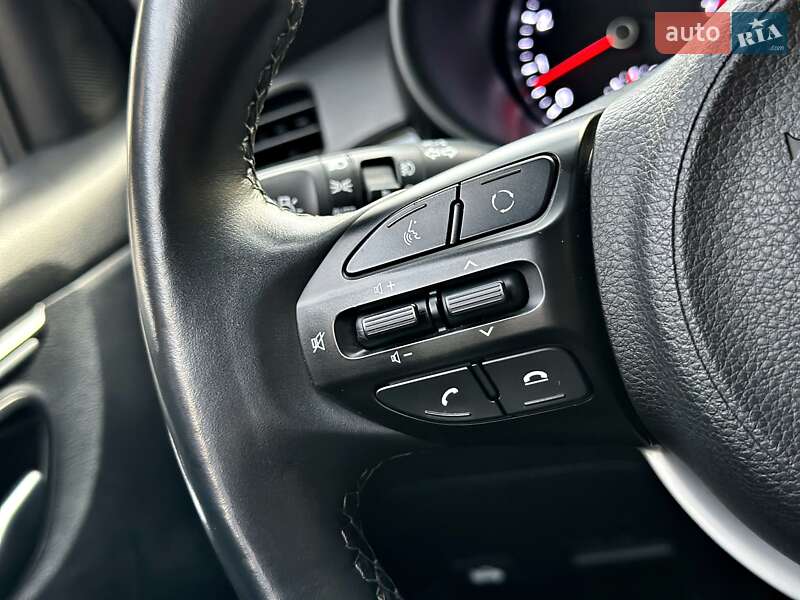 Внедорожник / Кроссовер Kia Rio X-Line 2018 в Одессе