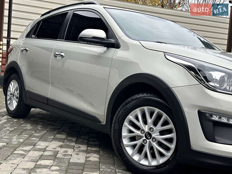 Внедорожник / Кроссовер Kia Rio X-Line 2018 в Одессе