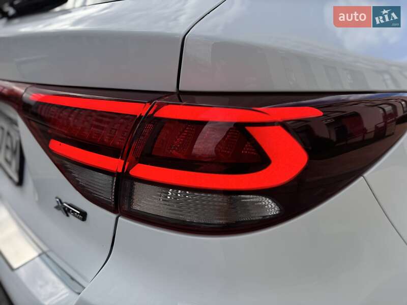 Позашляховик / Кросовер Kia Rio X-Line 2018 в Києві фото 5 Позашляховик / Кросовер Kia Rio X-Line 2018 в Києві