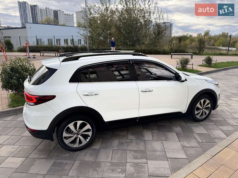 Позашляховик / Кросовер Kia Rio X-Line 2018 в Києві фото 7 Позашляховик / Кросовер Kia Rio X-Line 2018 в Києві