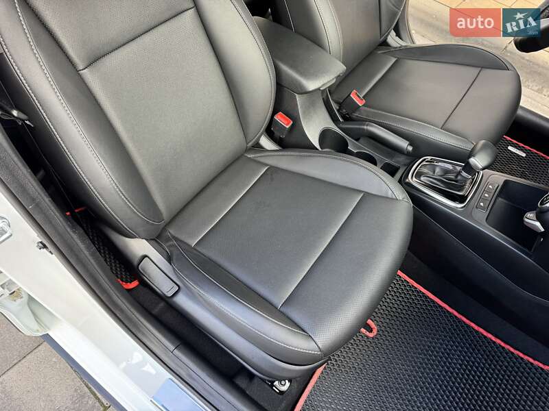 Позашляховик / Кросовер Kia Rio X-Line 2018 в Києві фото 12 Позашляховик / Кросовер Kia Rio X-Line 2018 в Києві