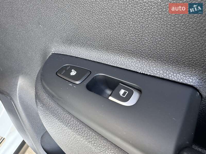 Позашляховик / Кросовер Kia Rio X-Line 2018 в Києві фото 54 Позашляховик / Кросовер Kia Rio X-Line 2018 в Києві